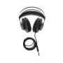 AKG K52