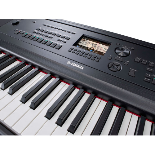 YAMAHA DGX-670B
